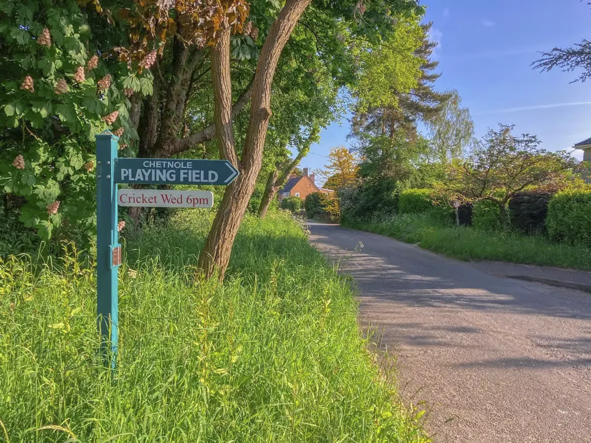 Chetnole main road - Barnyard in Chetnole, near Sherborne